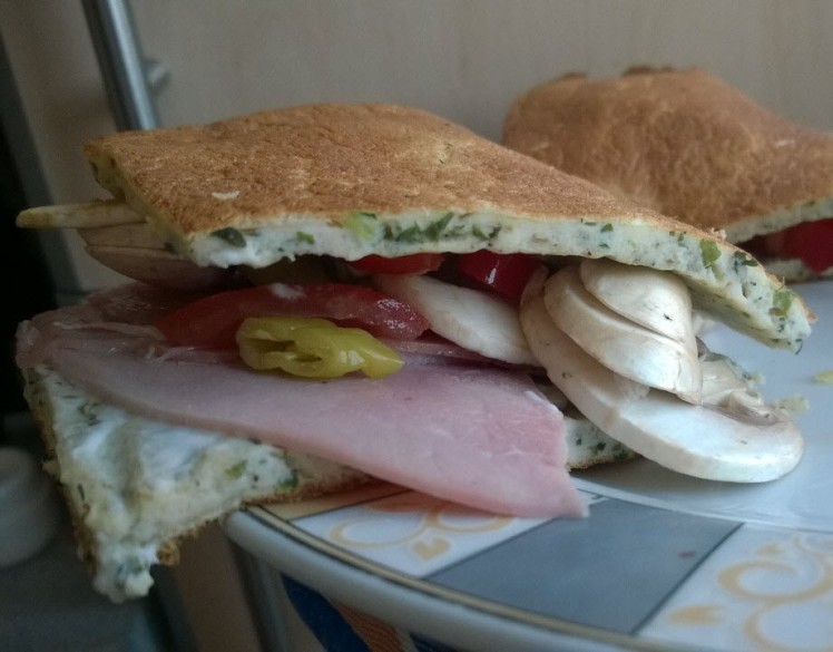 Low Carb Frischkäse Sandwich